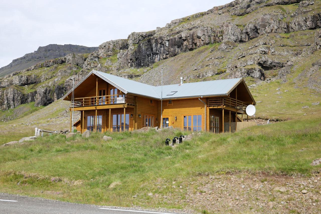 Hamar Hotel Breiðdalsvík Buitenkant foto